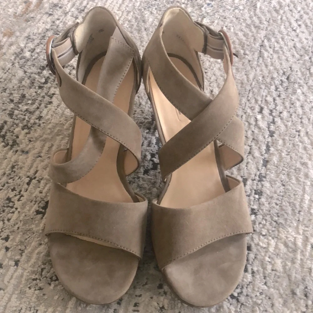 Paul Green Suede Kitten Heel Sandals Wooden Heel Buckle Handmade 6.5